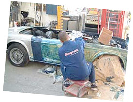 Hamworthy Body Shop car restoration and car spraying